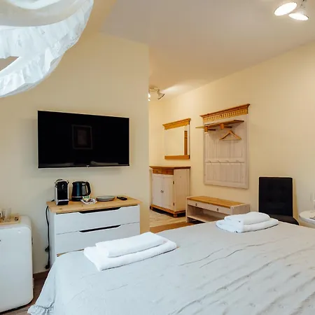 Franz Apartmanhotel 3*