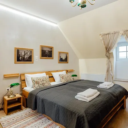 Ξενοδοχείο με διαμερίσματα Franz 3*