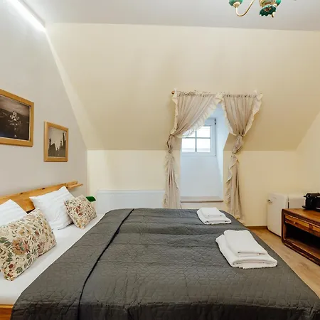 Franz Ξενοδοχείο με διαμερίσματα 3*